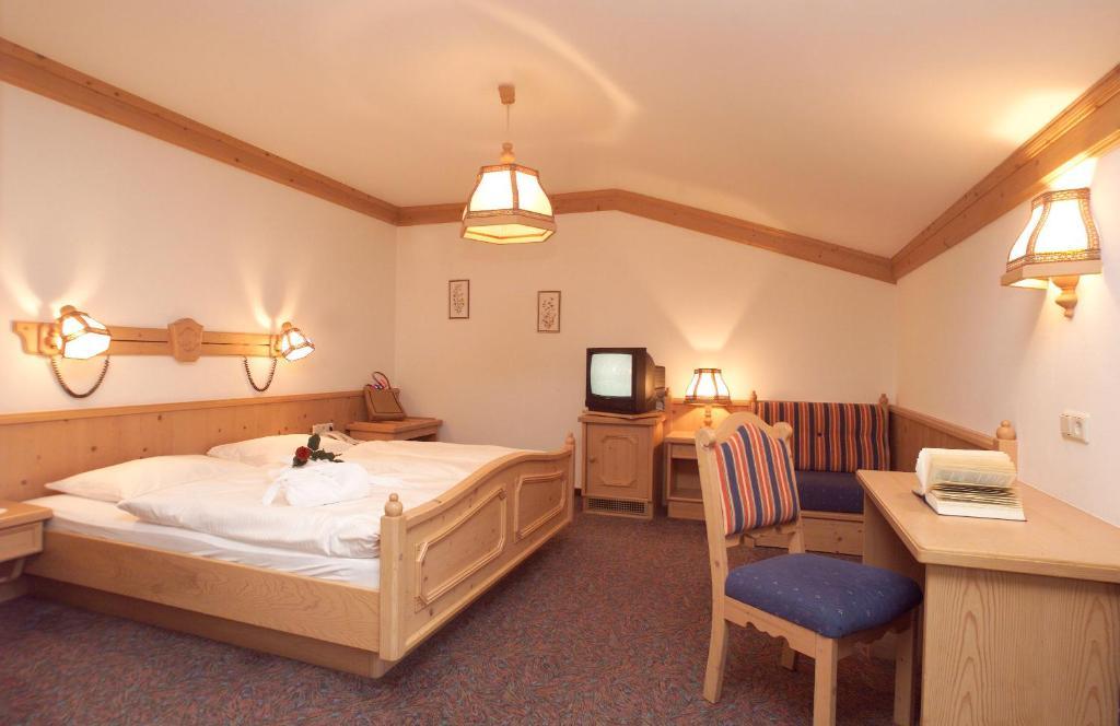 Hotel Tauernhof Kaprun Bilik gambar